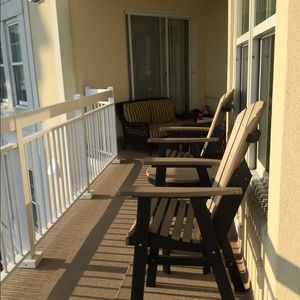 Meet your Posher, Debbie